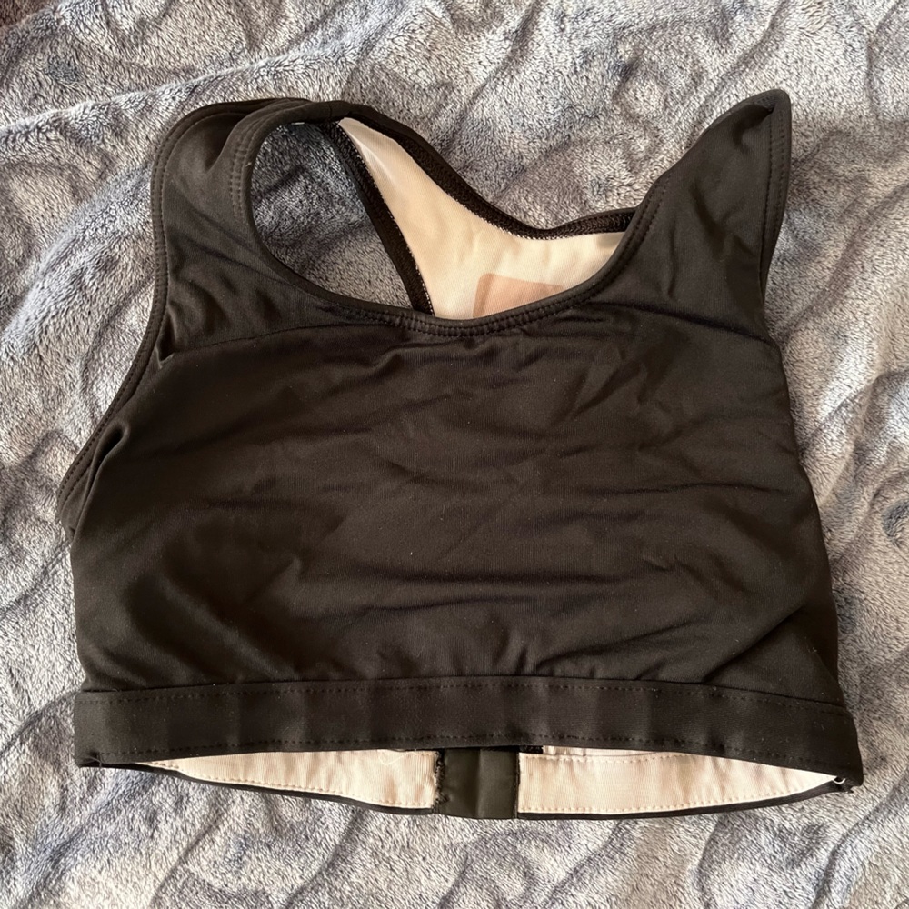 Sports bra black